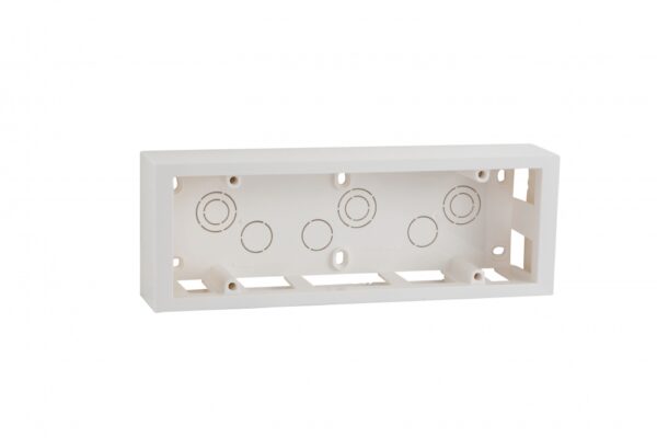 LEGRAND MYLINC 8M SURFACE BOX - VERTICAL